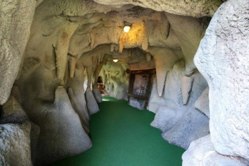 cave - Walkabout Mini Golf Review - Mini Golf VR Fun