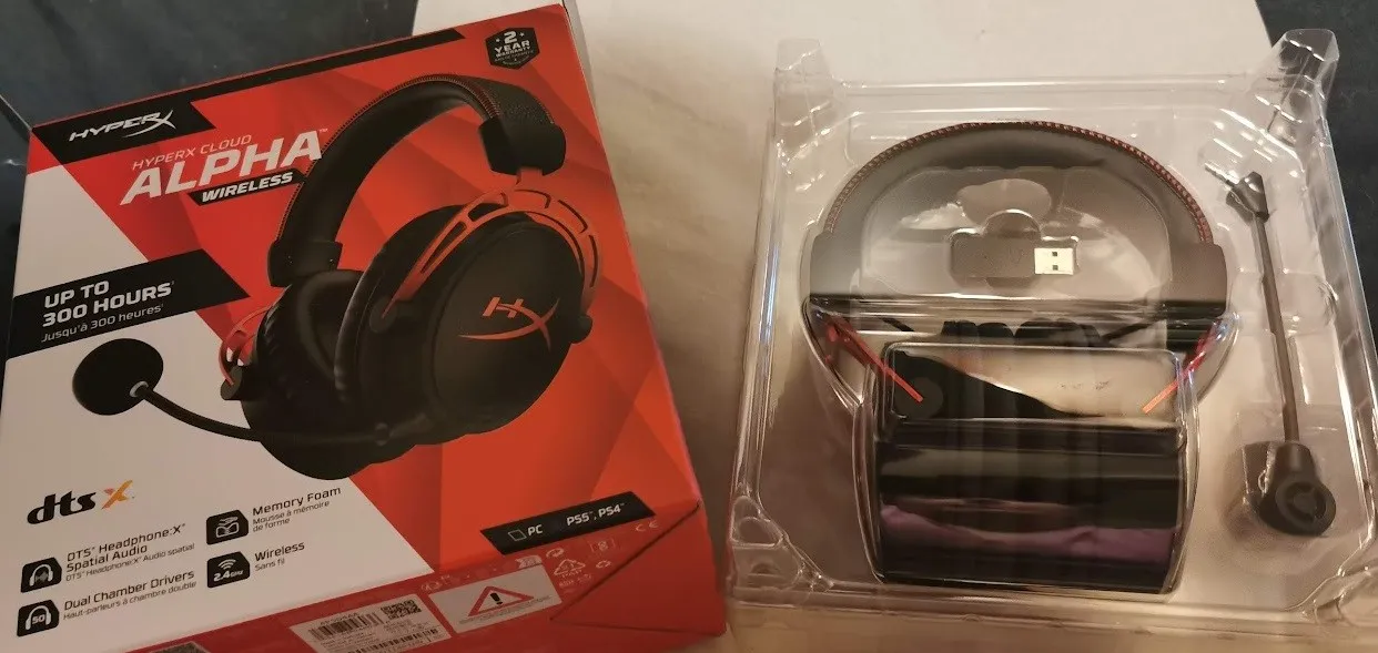 HyperX Cloud Alpha Wireless Is one of the best gaming headsets on the market