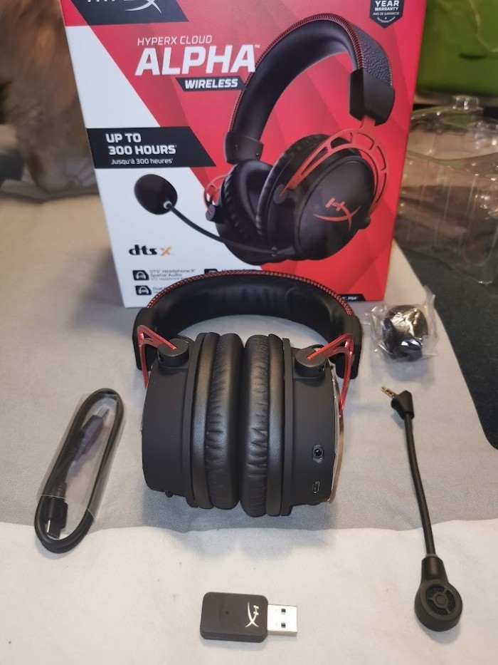 HyperX Cloud Alpha Wireless ReviewMainMain - HyperX Cloud Alpha Wireless Review - Extra Long Battery Life